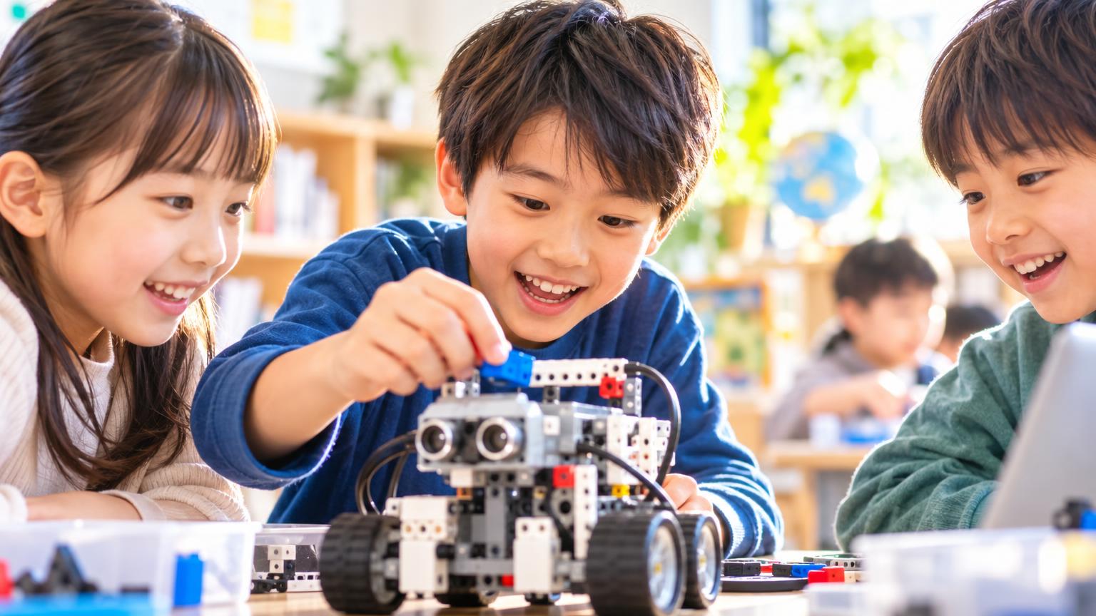 学童のロボット・プログラミングで小学生に何が身につく？効果と導入の仕組みを解説の内容を表すアイキャッチ画像