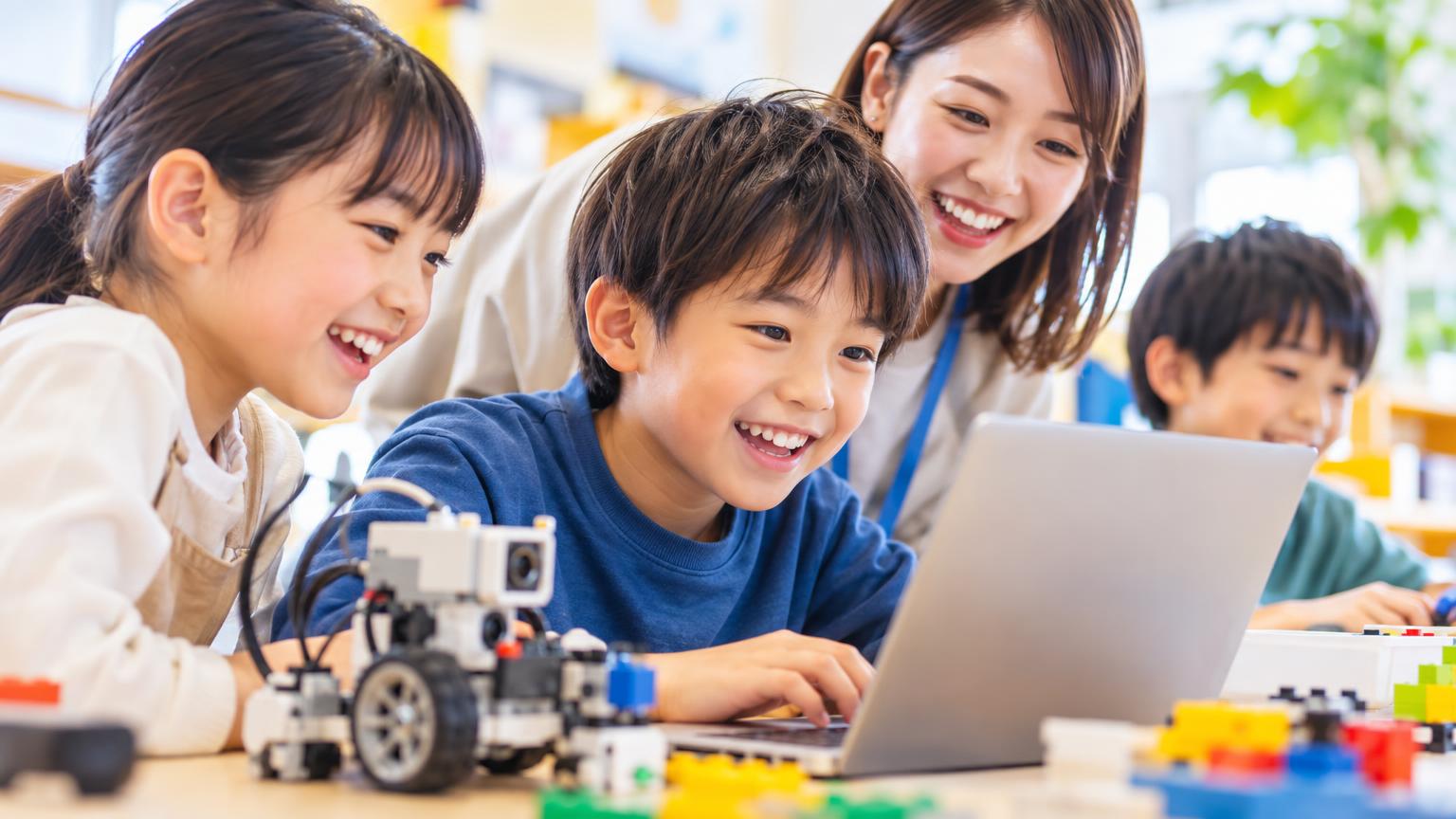 さいたま市の学童×プログラミング教室おすすめ選び方ガイド｜通塾型・出張型を比較の内容を表すアイキャッチ画像