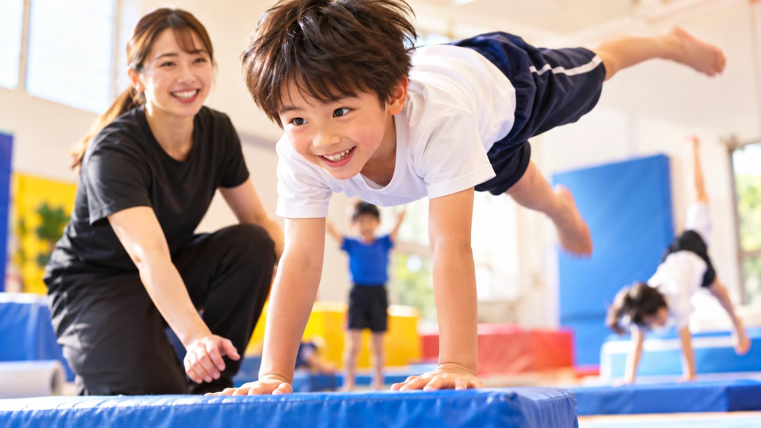 浦和で子どものアクロバット習い事を探す｜集団型・パーソナル型の違いと主要教室の選び方の内容を表すアイキャッチ画像