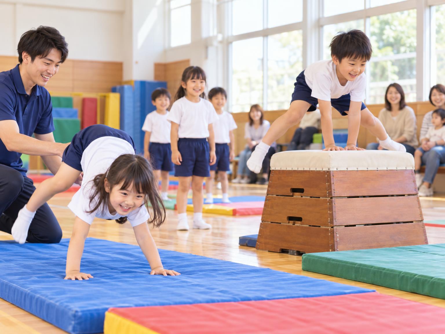 春日部の子ども向け体操教室でマット運動に取り組む子どもたち